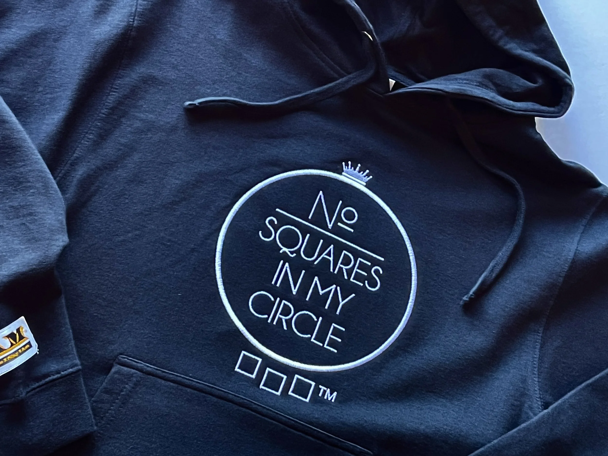 NoSIMC® White Embroidery