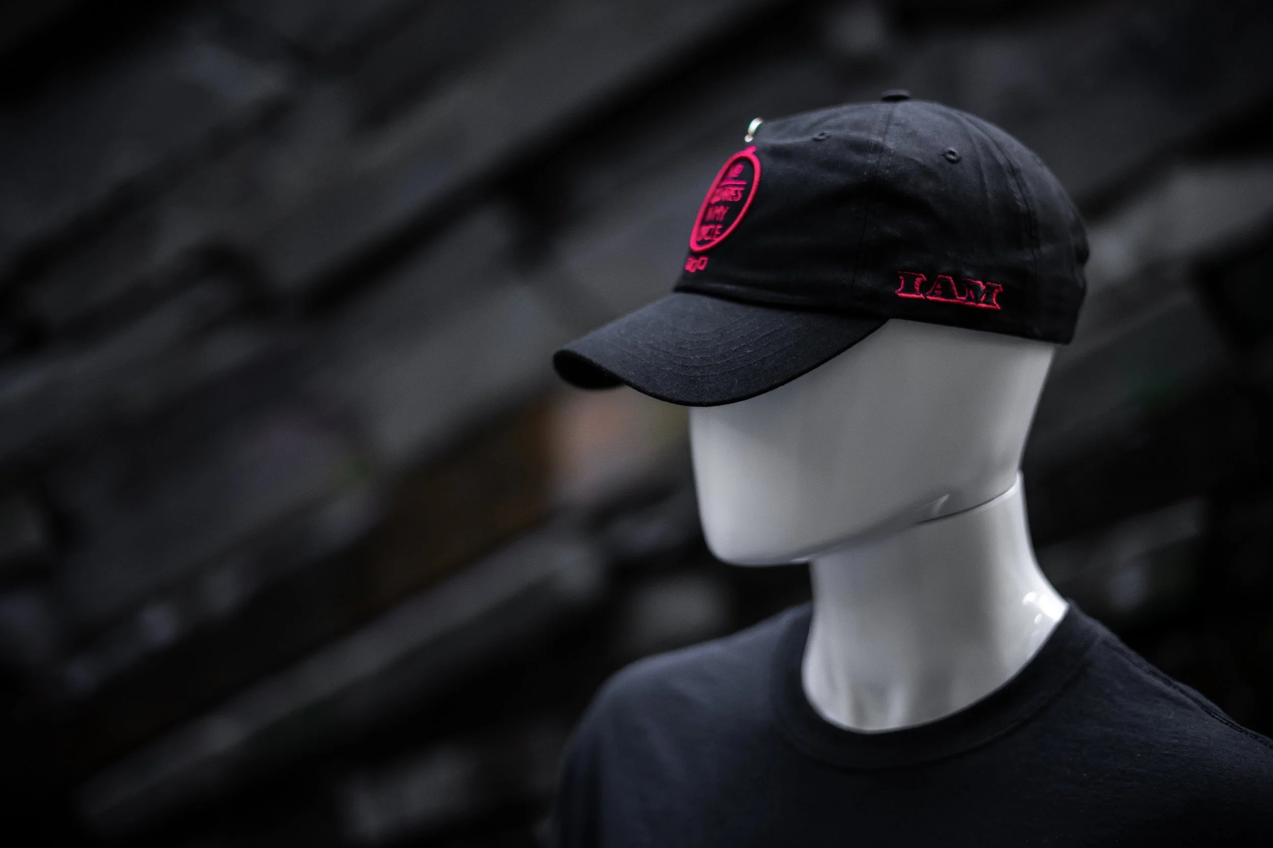 iam_NS_redblack_4.JPG
