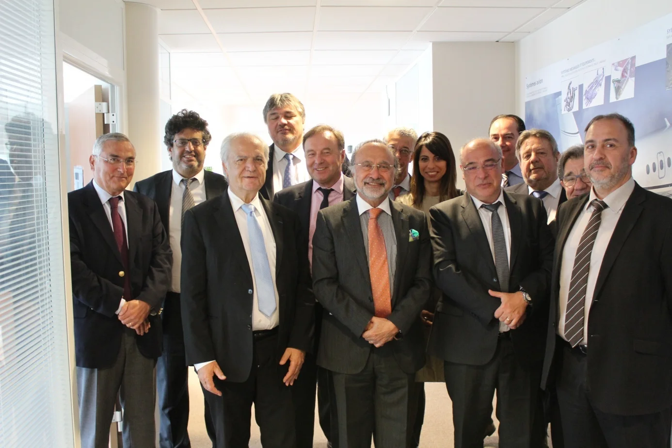 En présence d'Olivier Dassault, David Douillet, Jean-Michel Fourgous, Meyer Habib et Fernand Siré