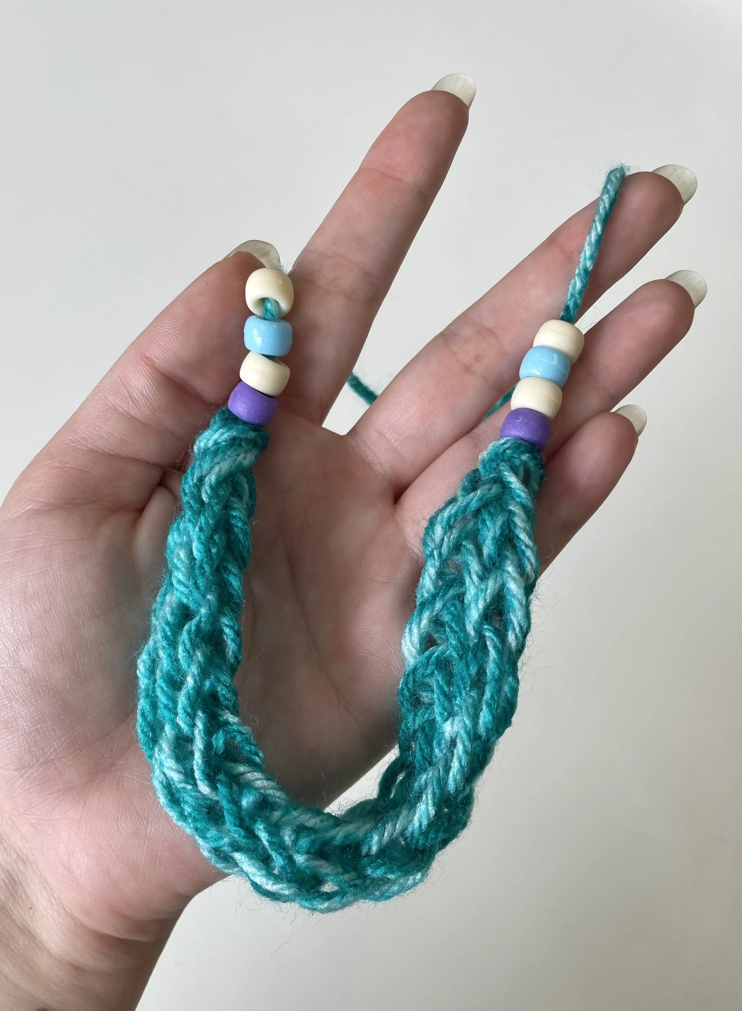 fingerknit necklace6.jpg