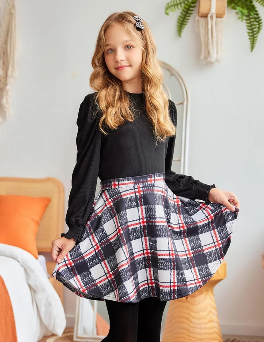 skater skirt plaid.webp
