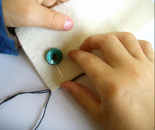 hand sewing.png