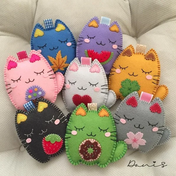 Chaveiros-de-Ratinhos-e-Coelhos-com-Sobras-de-Feltro-para-Faze-facil (1).jpg