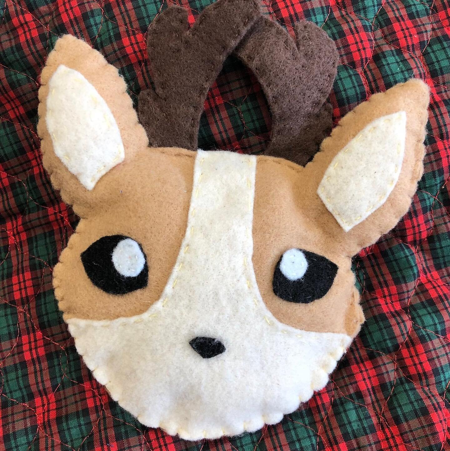 Hand Sew Reindeer class this Sunday!
What a cute animal friend, perfect for Christmas!
Visit campfashionista.net for more info to sign up 

#feltanimals #feltreindeer #handsew