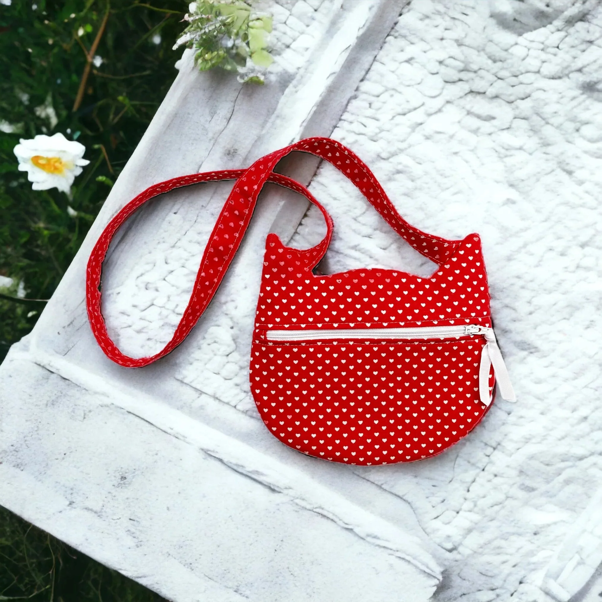 cat zipper purse.jpg