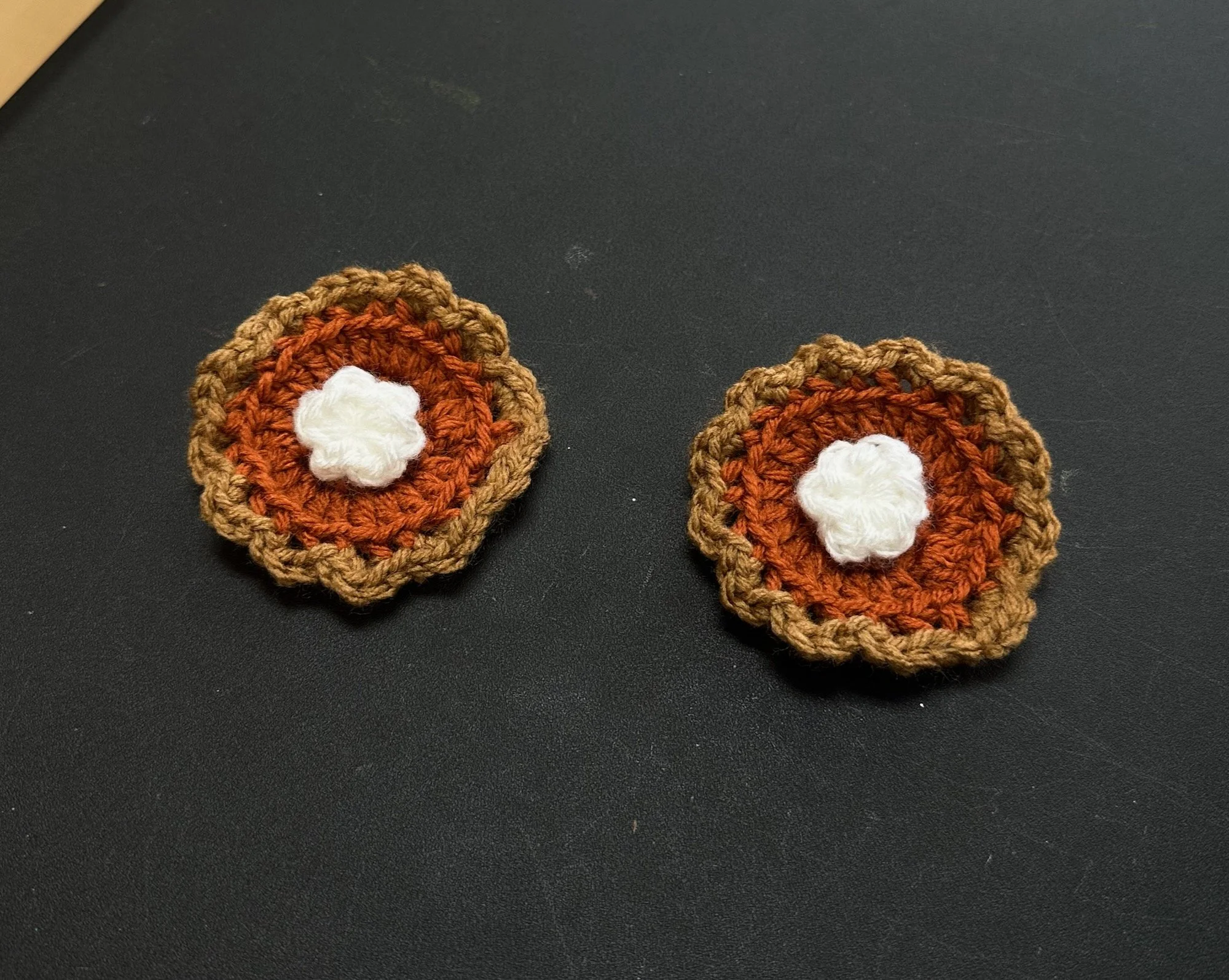 crochet pumpkin pie - 1.jpeg