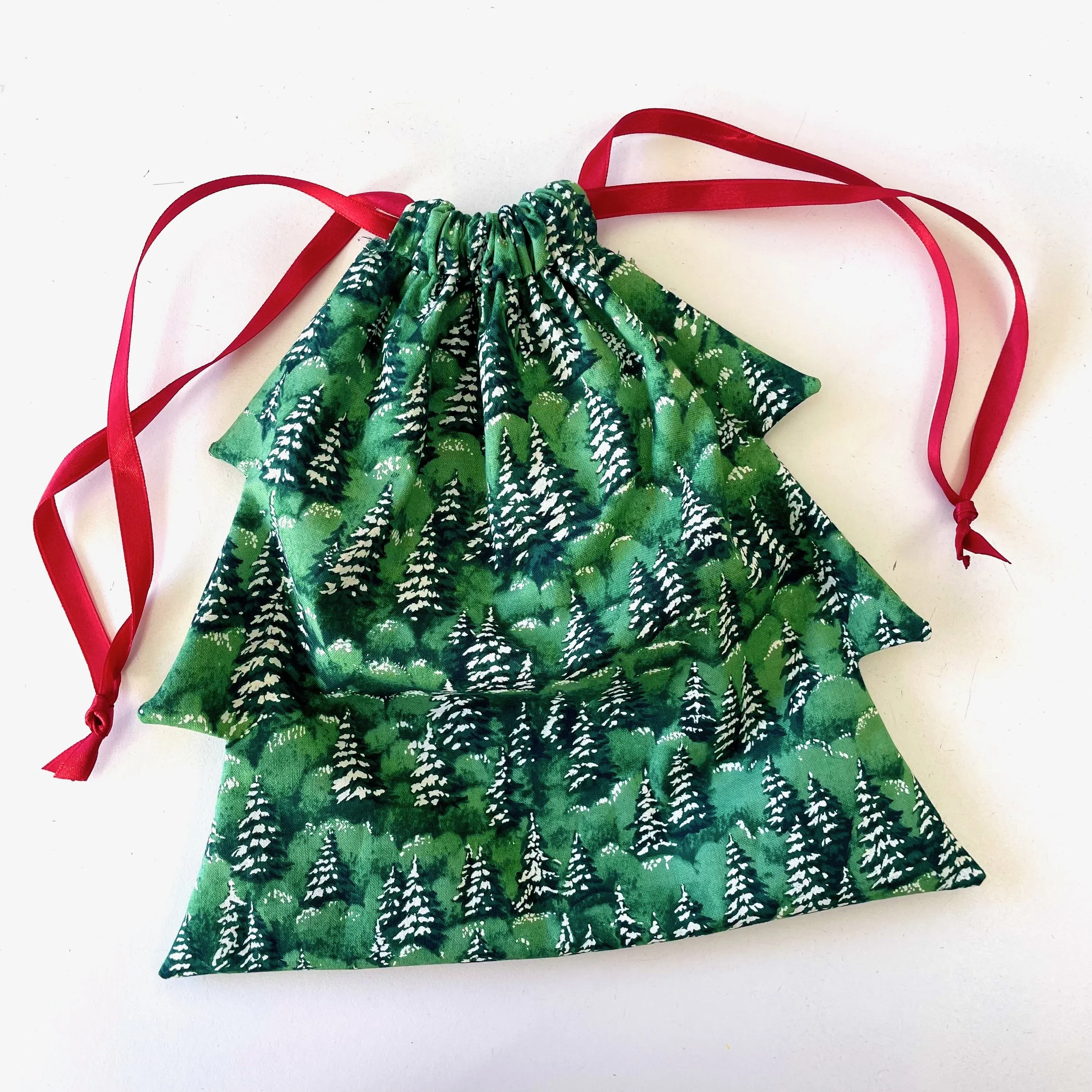 xmas tree drawstring gift bag - 1 (1).jpeg