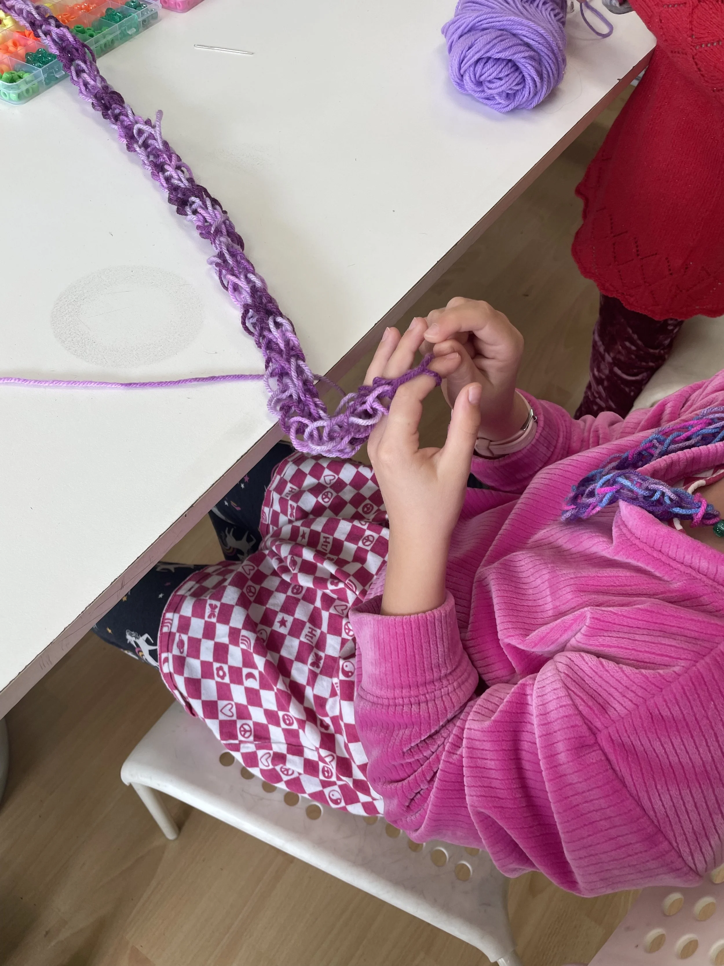 finger knit class2.jpg