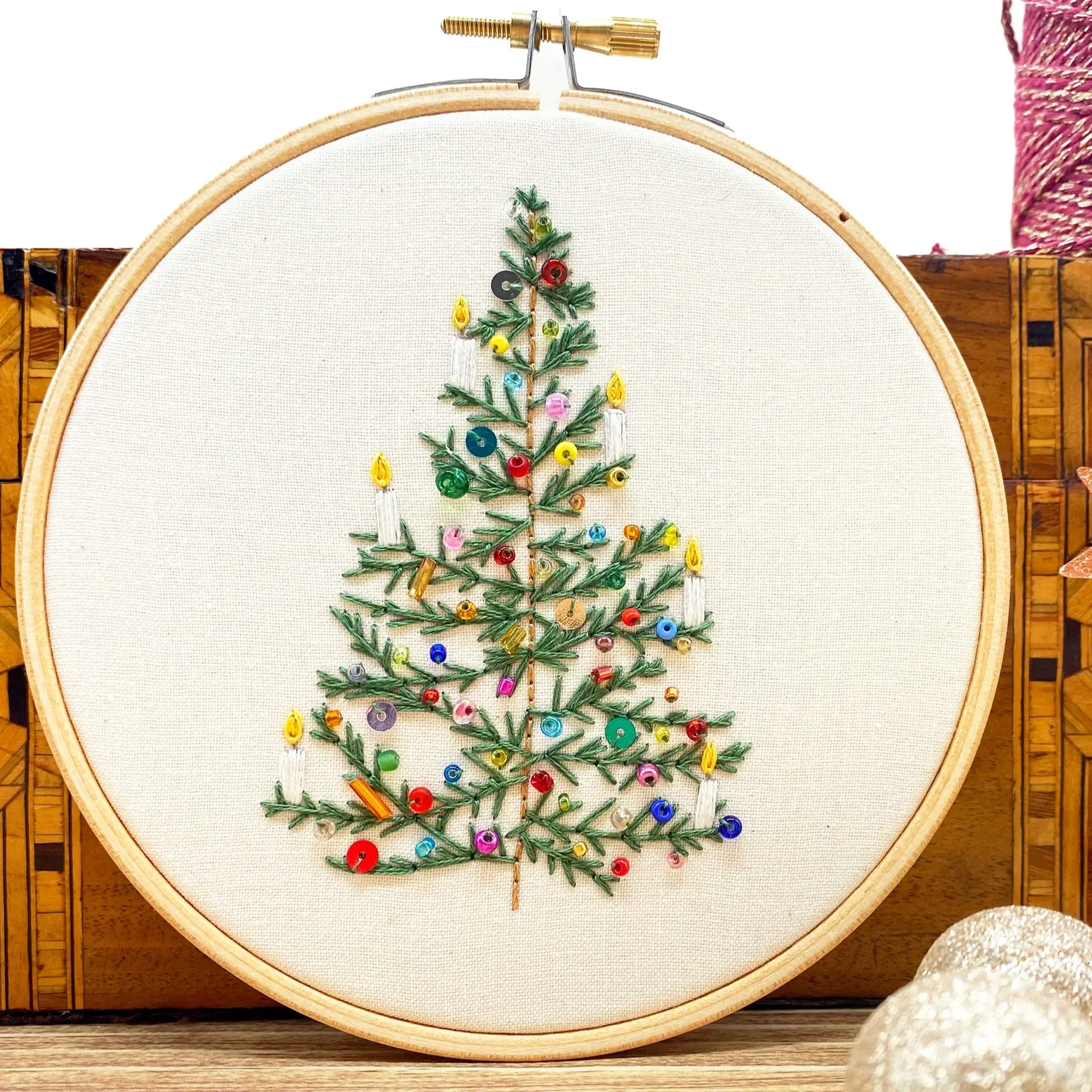 embroidery+christmas+tree.webp