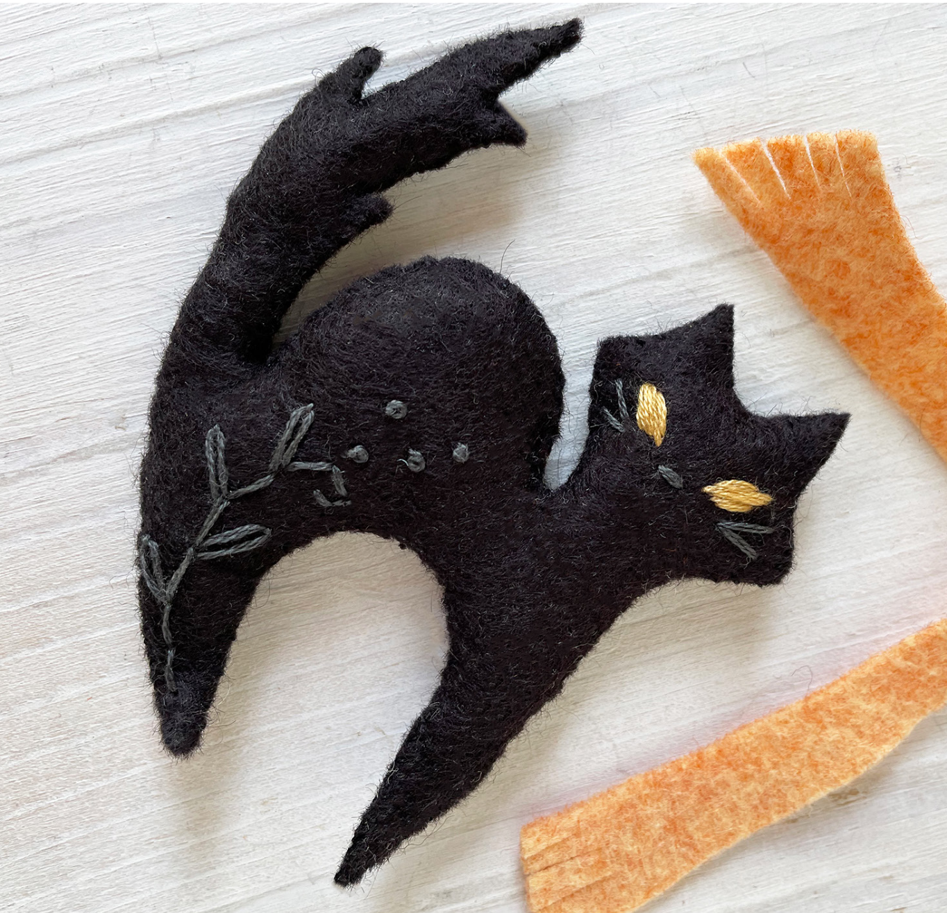 black cat hand sew little dear.pdf.png