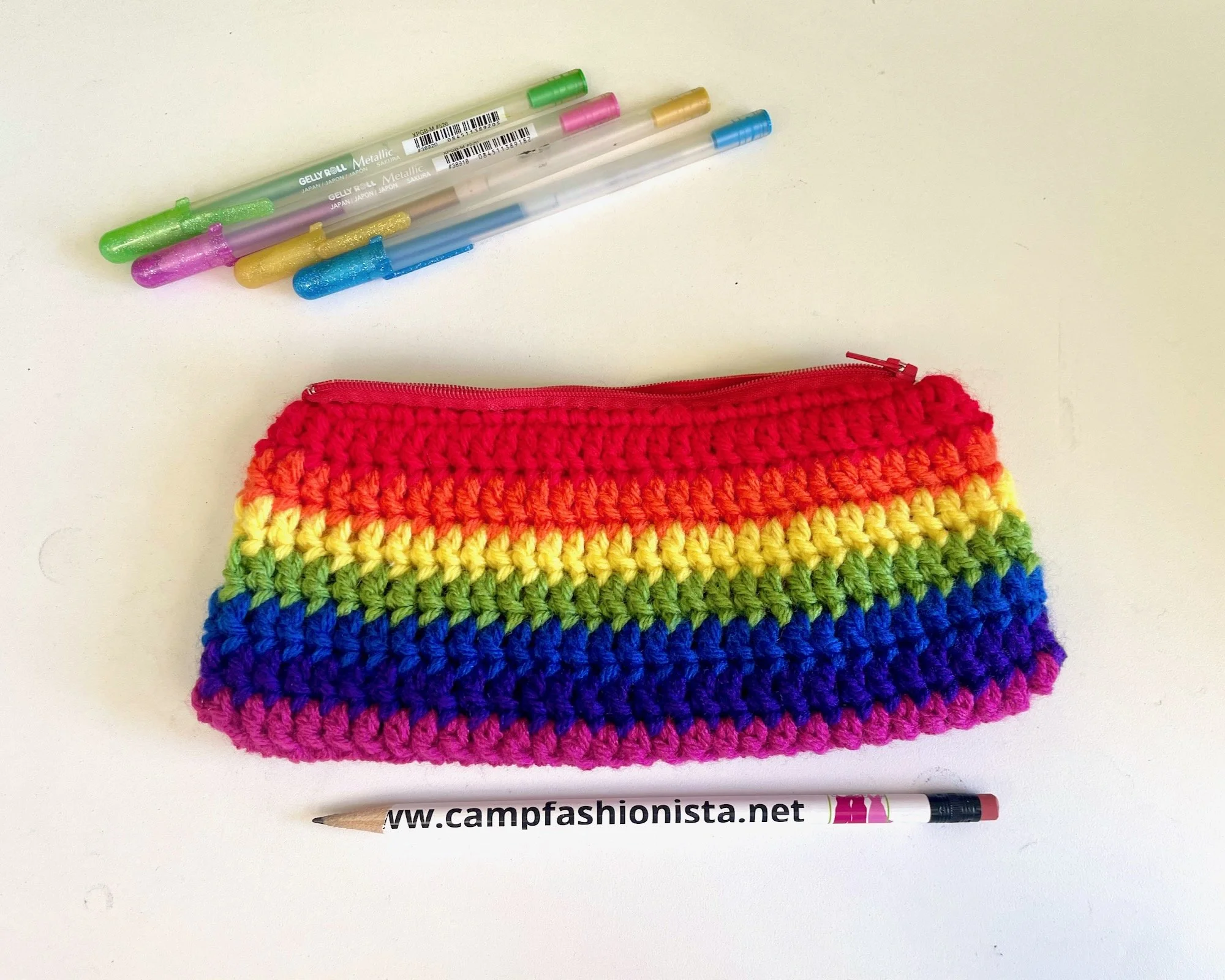 rainbow crochet pouch - 6.jpeg