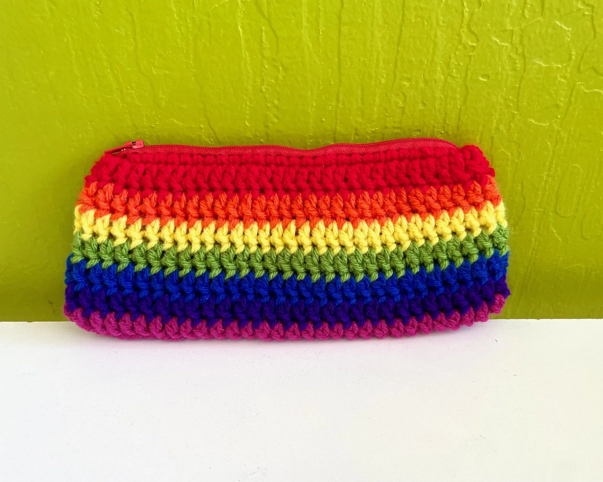 rainbow crochet pouch - 3.jpeg