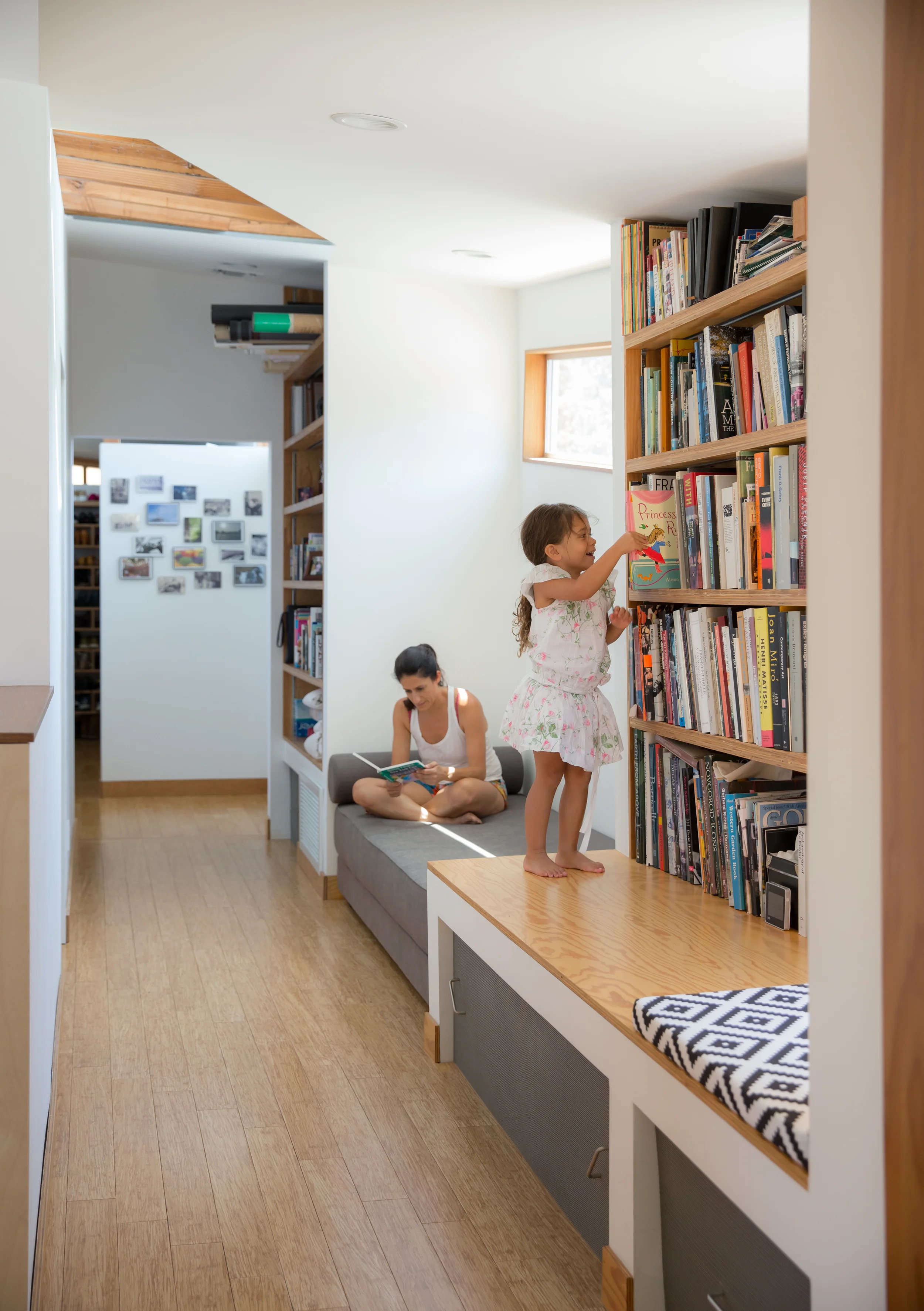 4)libraryfinal.jpg