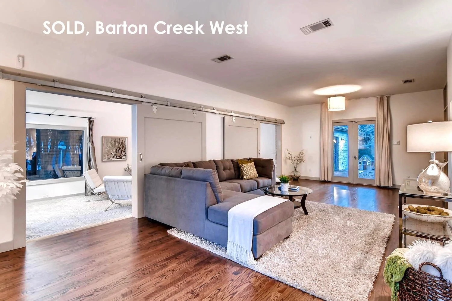 10077 Circleview Dr Austin TX-large-005-12-Living Room-1500x999-72dpi.jpg