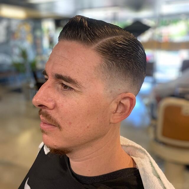 Open tomorrow 9am-7pm
Click on the link and reserve your spot for the location that fits you best . 
Downtown LB - Bixby Knolls 
#deluxeparlorandshaveclub 
#bestoflb #traditionalbarbershop #lbc #losangeles #orangecounty #fade #sidepart #pompadour