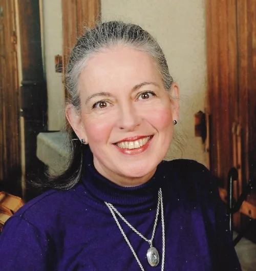 Copy of Meredith - Profile Picture.jpg