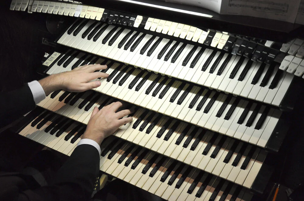 CAS Hands Graham Schultz CAS LCOF_DSC_0045_small.jpeg