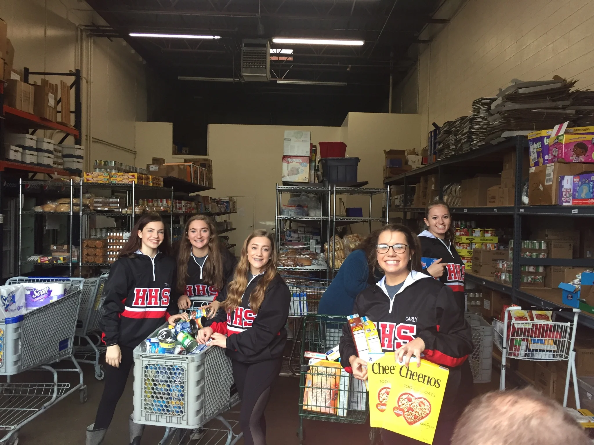 Huntley High School Raiders Dance &amp; Pom Team Food Drive