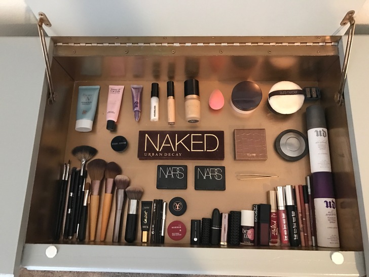 BIG fan of the way my makeup can always lay flat (and never slides around) inside this drawer.