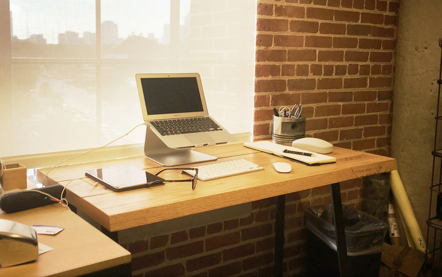 desk def.jpg