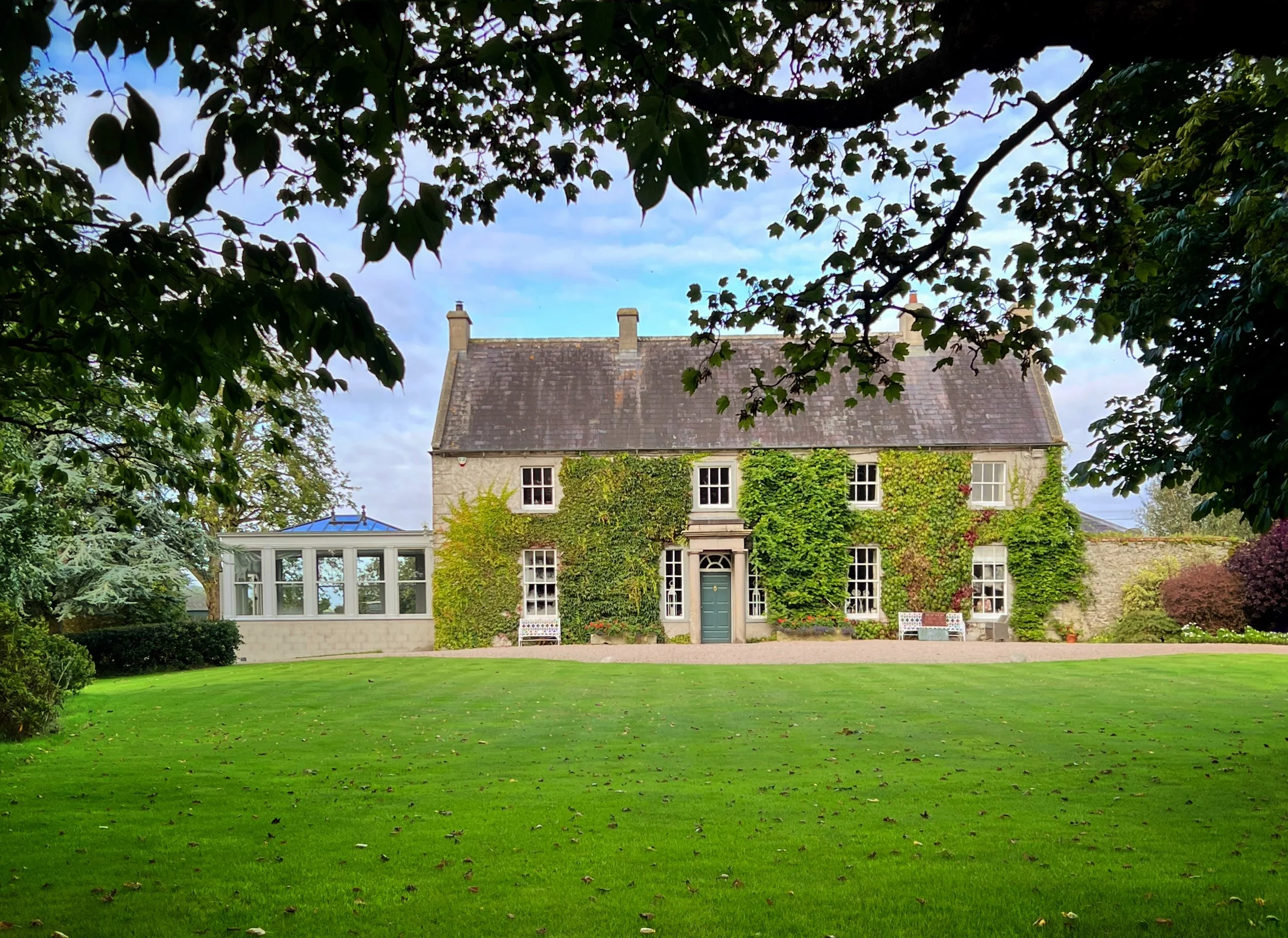 LISTED BUILDING EXTENSION + REFURBISHMENT