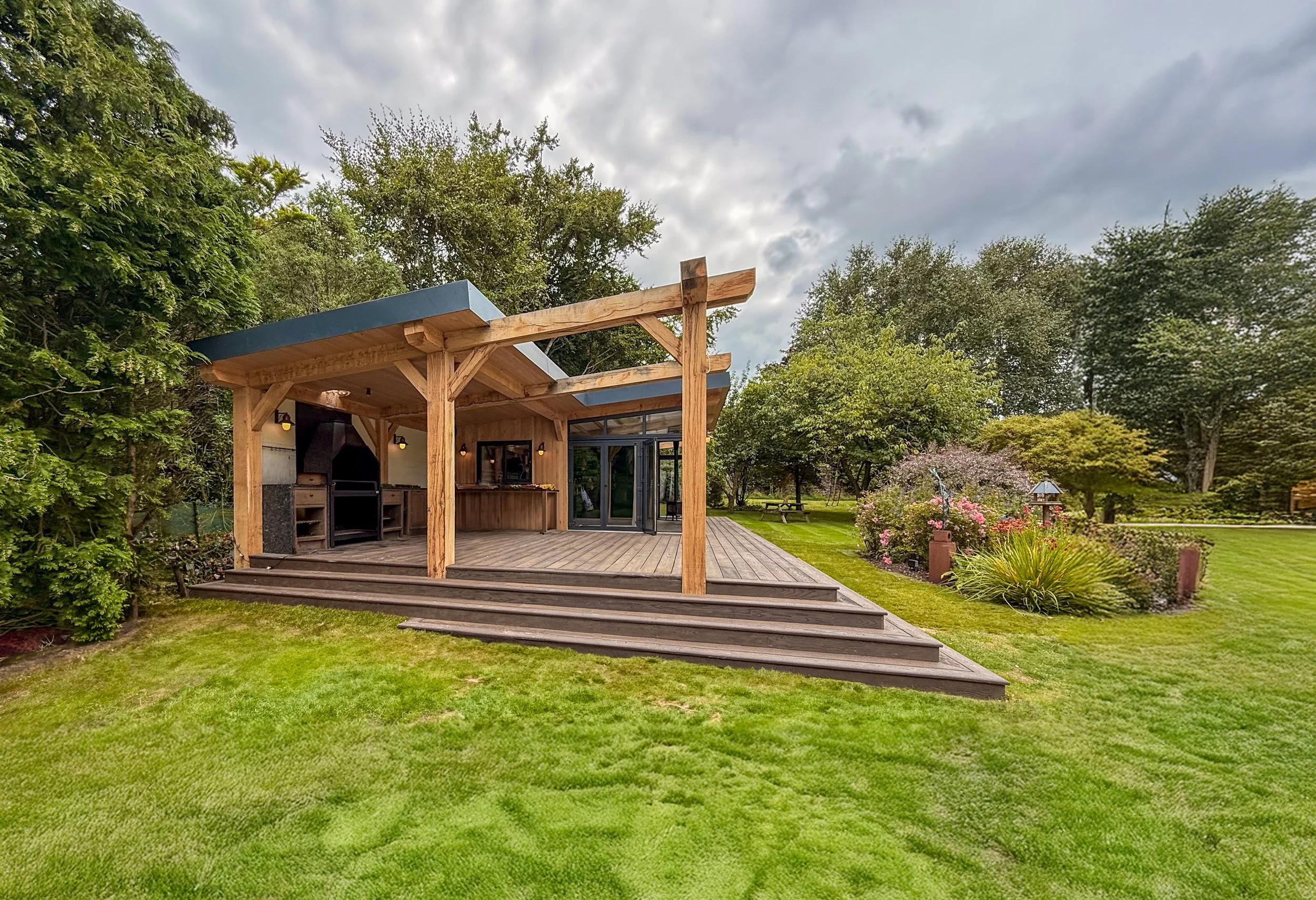 GARDEN PAVILION VIEW 2