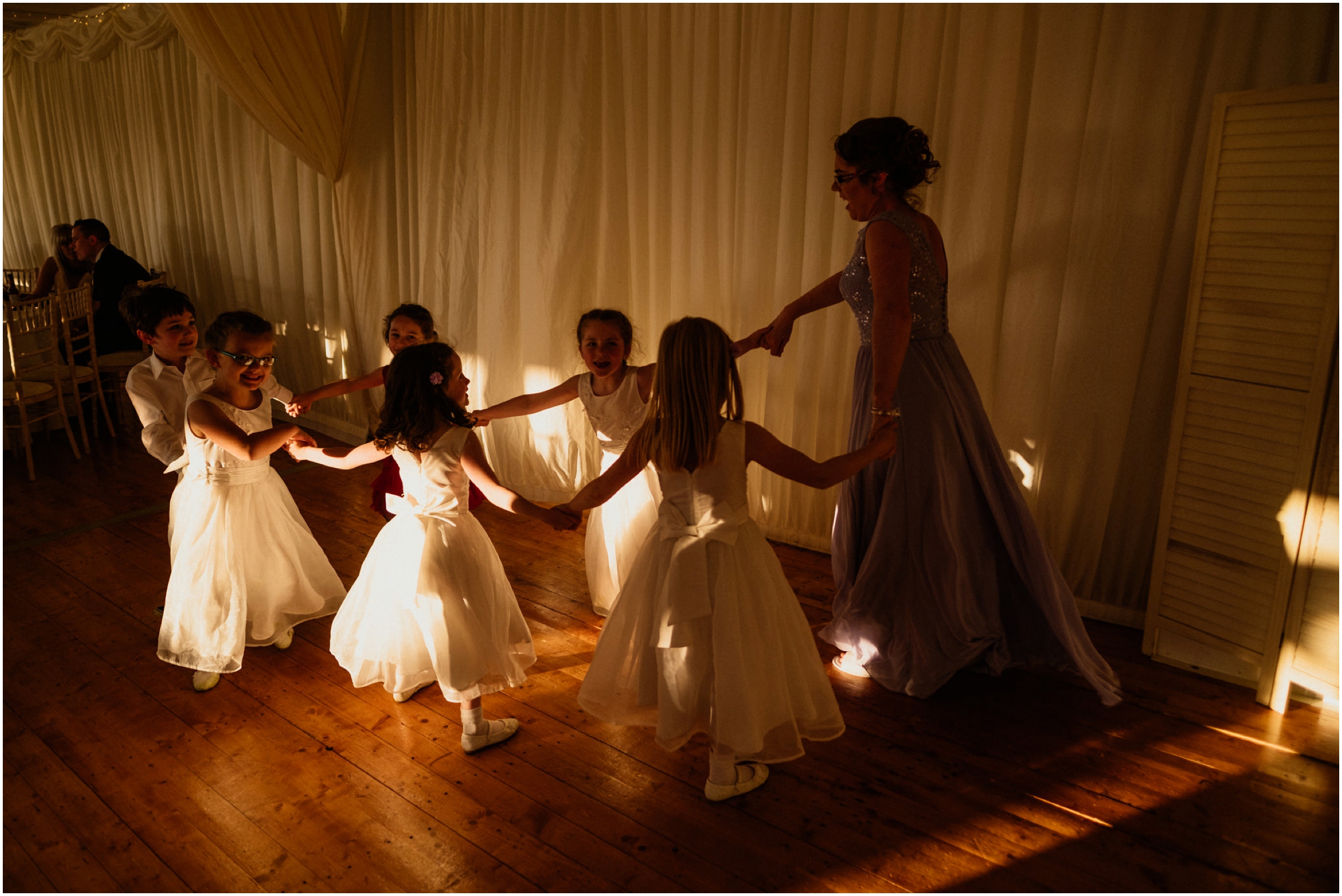 Scottish Summer Lochside Wedding_Boturich Castle_Euan Robertson Photography_037_WEB.jpg