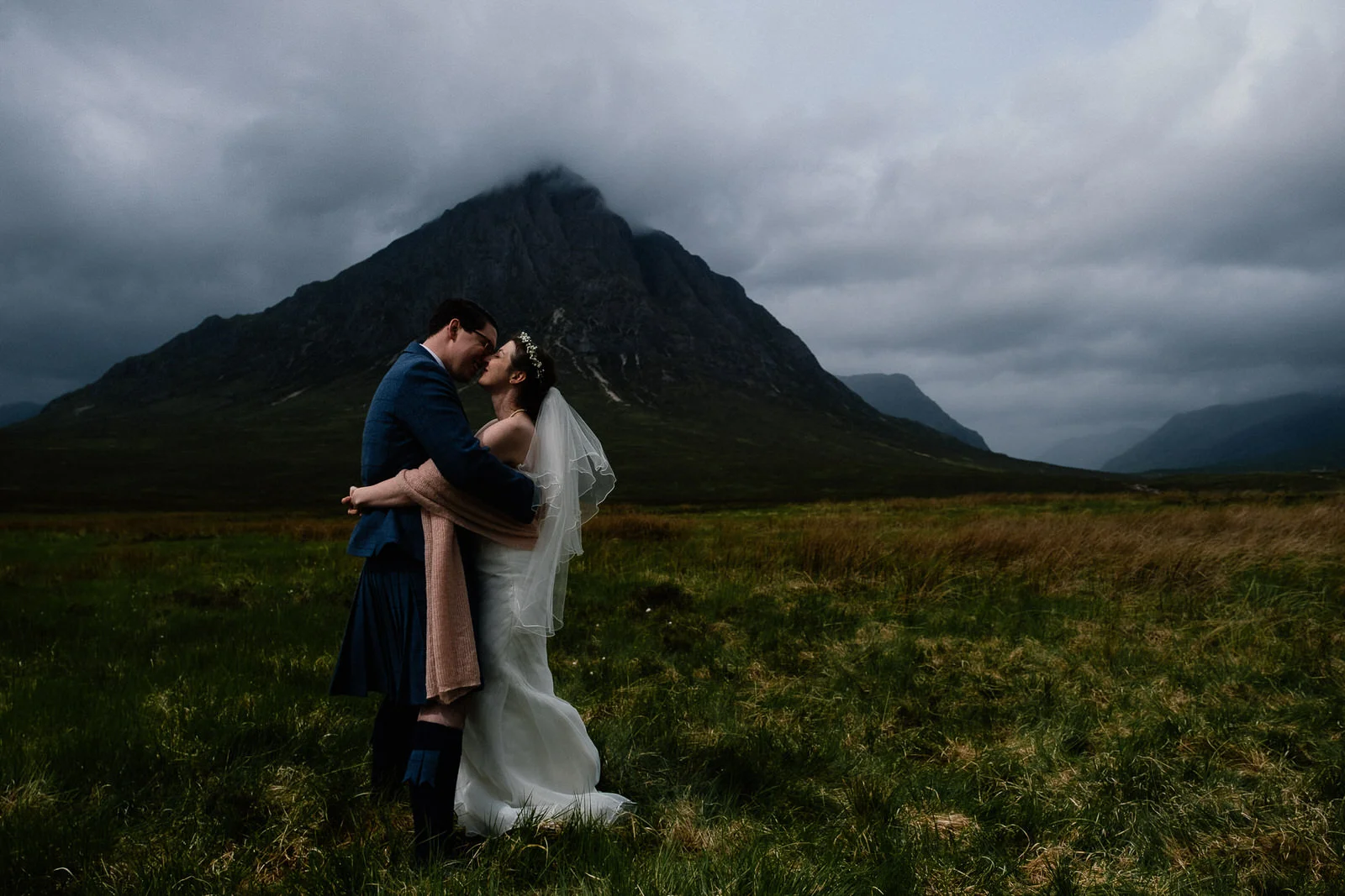 20170601_euan robertson weddings_050.jpg