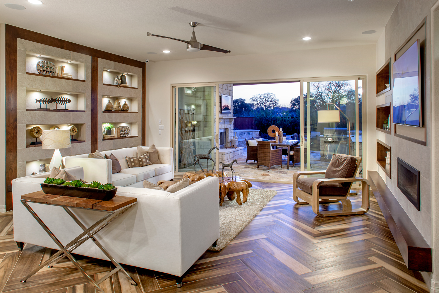 AW-Oaks-of-San-Gabriel-Glenwood--Family--Hill-Country-Modern-(4).jpg