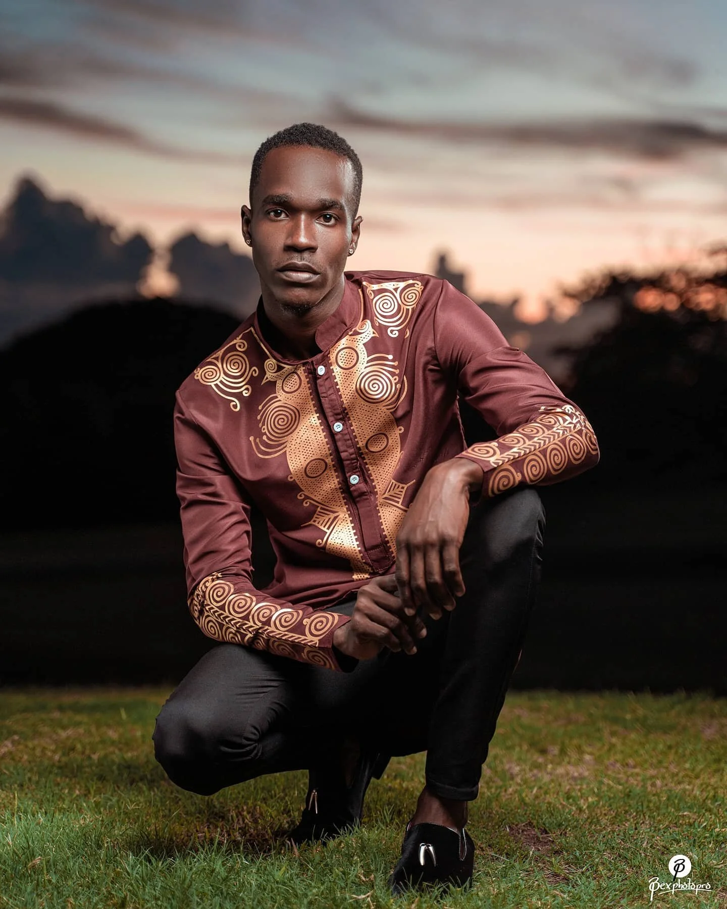 Growing stronger
Just Another Bexphoto 
 Visit www.bexphotopro.com 
For a wonderful photo experience 
@bexphotopro
@acheryphoto
@the_memorylane_
@_therightangle
@gdaproductions
#photo #african #portrait_shot #portrait #sonyshooters #godoxlighting #go