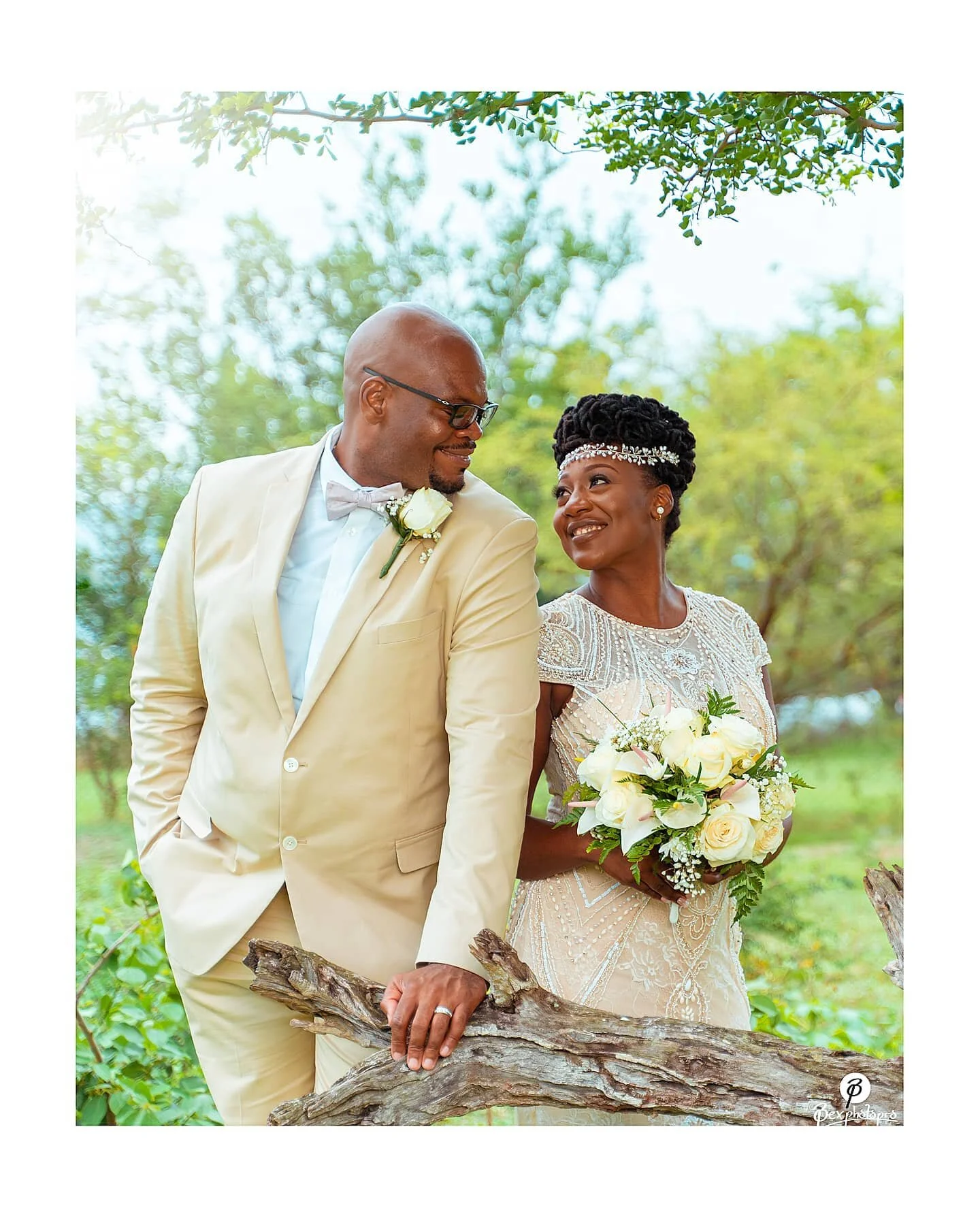 Only Look back if its for Love.
Just Another Bexphoto 
Visit www.bexphotopro.com 

#weddingbliss❤️ #wedding #lovers #kiss #weddingportrait #bridegroom #justmarried #married #weddingphotographers #photography📷
@kissandmakeupst.lucia @ms_lizzey