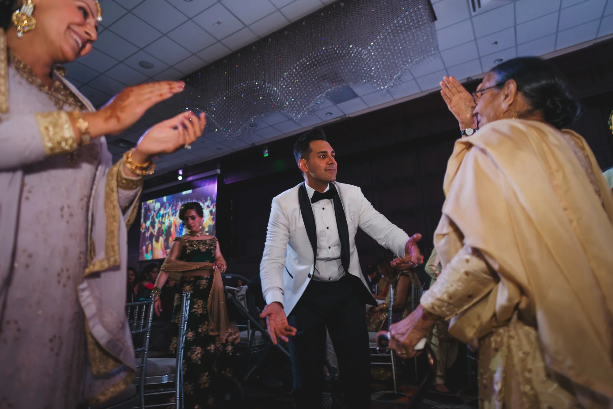 2133_SONIA_MONTY_RECEPTION_0308.jpg