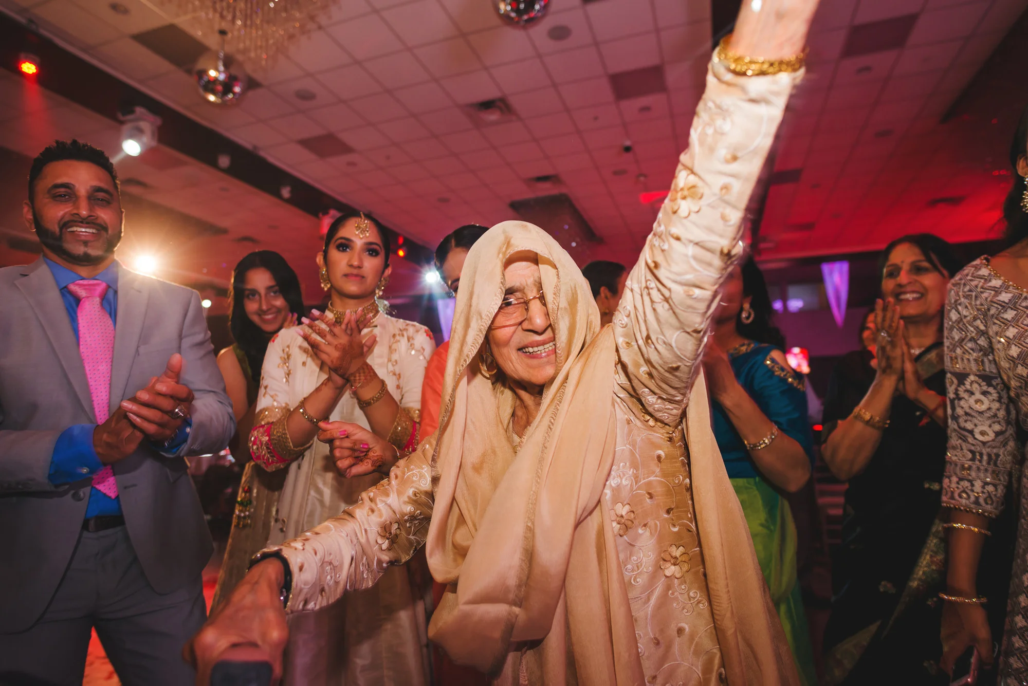 2320_SONIA_MONTY_RECEPTION_0456.jpg