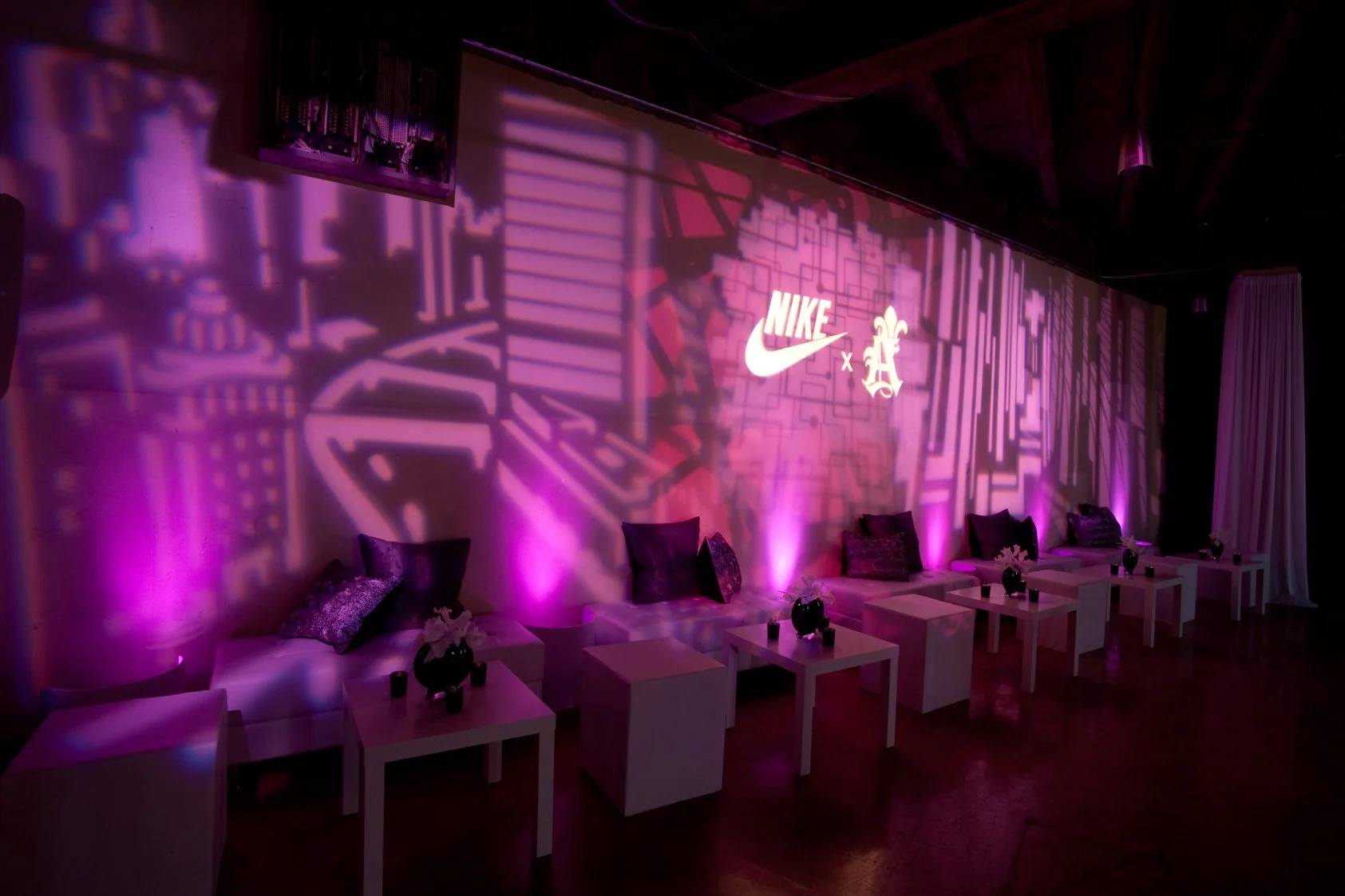 Nike_NoelStateBank_09.jpg