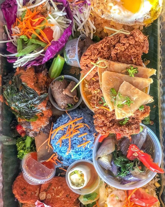 Thank you @thaifarmhouse for this AMAZING spread #littlelao this past weekend ❤️ It brought back so many memories of fun birthdays and dinners with friends 🥳

I can&rsquo;t wait to order from you guys again!

#supportlocal #thaifood #sanfrancisco