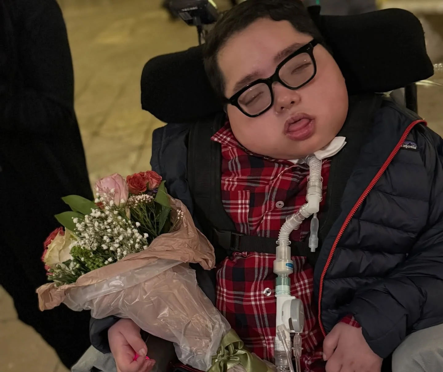 &ldquo;The best way to spread Christmas cheer is singing loudly for all to hear!&rdquo; 🎶🎁

We love yearly traditions and nothing is more dear to us at this time of year than when we watch Nurse Leah sing with the GCC choir for their holiday perfor