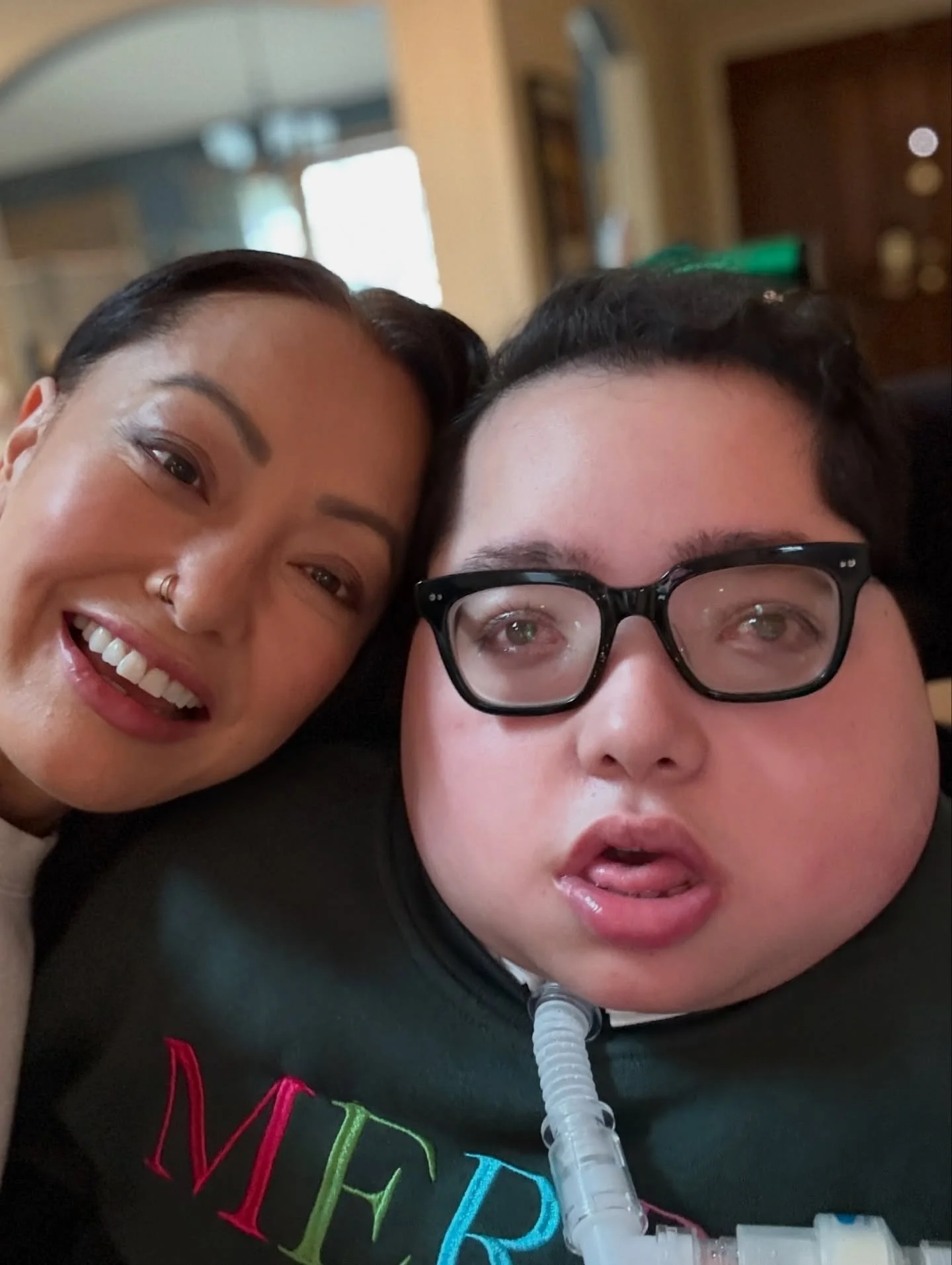 From all of us, to all of you, Merry Christmas! 🎄🎁🦸🏻

-Kyle and the SuperCaptainBraveMan Team