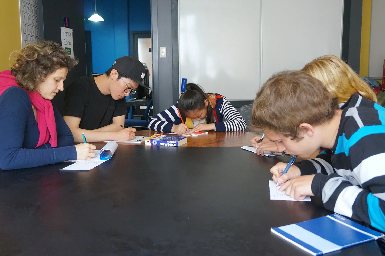 english-courses-nelson-english-centre.jpg