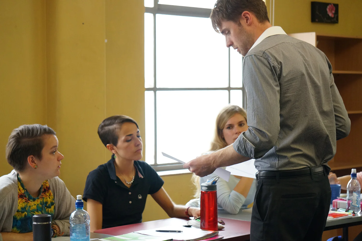 general-english-course-classroom-nelson.jpg