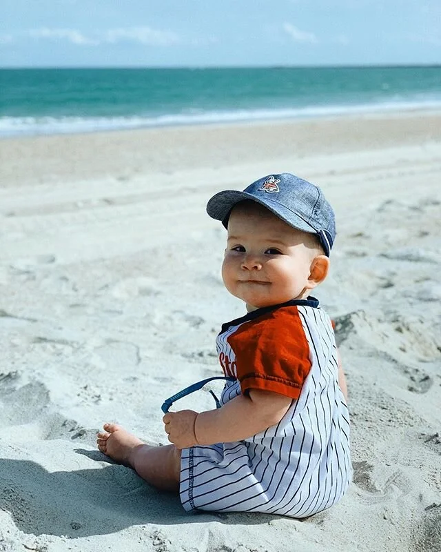 Ryan&rsquo;s first beach trip! 😍