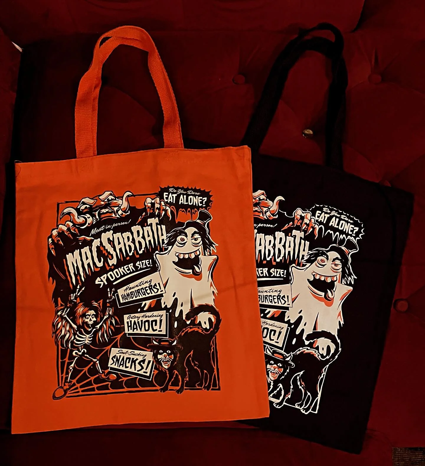 This year only @officialmacsabbath &ldquo;tricked by treat&rdquo; bags. #spookersize design by @groobzbros after the classic 50&rsquo;s spookshow posters GLOW IN THE DARK! Choose between orange or black. Limited edition. Use it as a tote year round! 