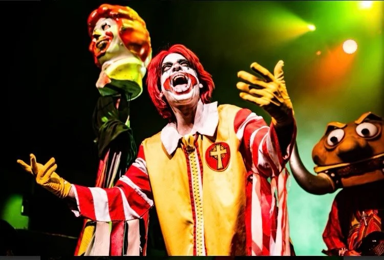 Lots coming up! April, 3 shows in Florida and @monstersofrockcruise then in Sept&hellip;  @muddyrootsmusic w @circlejerksband and @louderthanlifefest with @ironmaiden all info and tix at officialmacsabbath.com Photo by @sceneinthedark