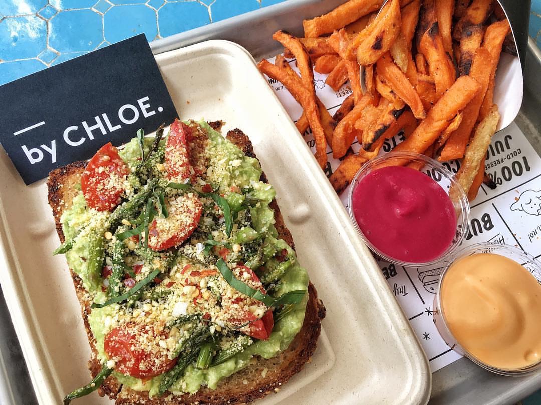 Avocado toast with sweet potato fries (Instagram source: @meetonperry)