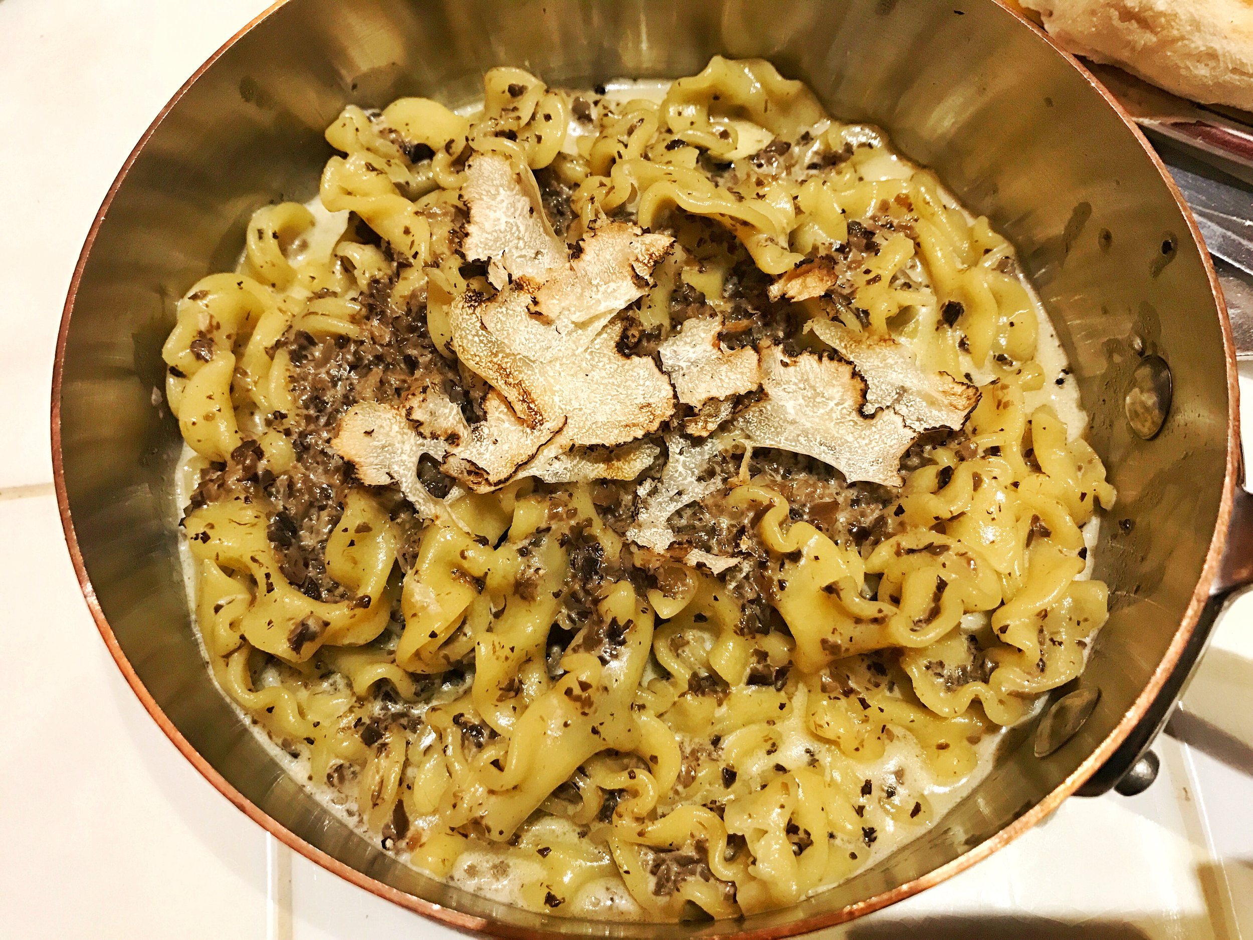 Truffle pasta- creamy truffle goodness AND pasta? You can't go wrong with this dish. If you're able to finish it as well then major kudos to you.