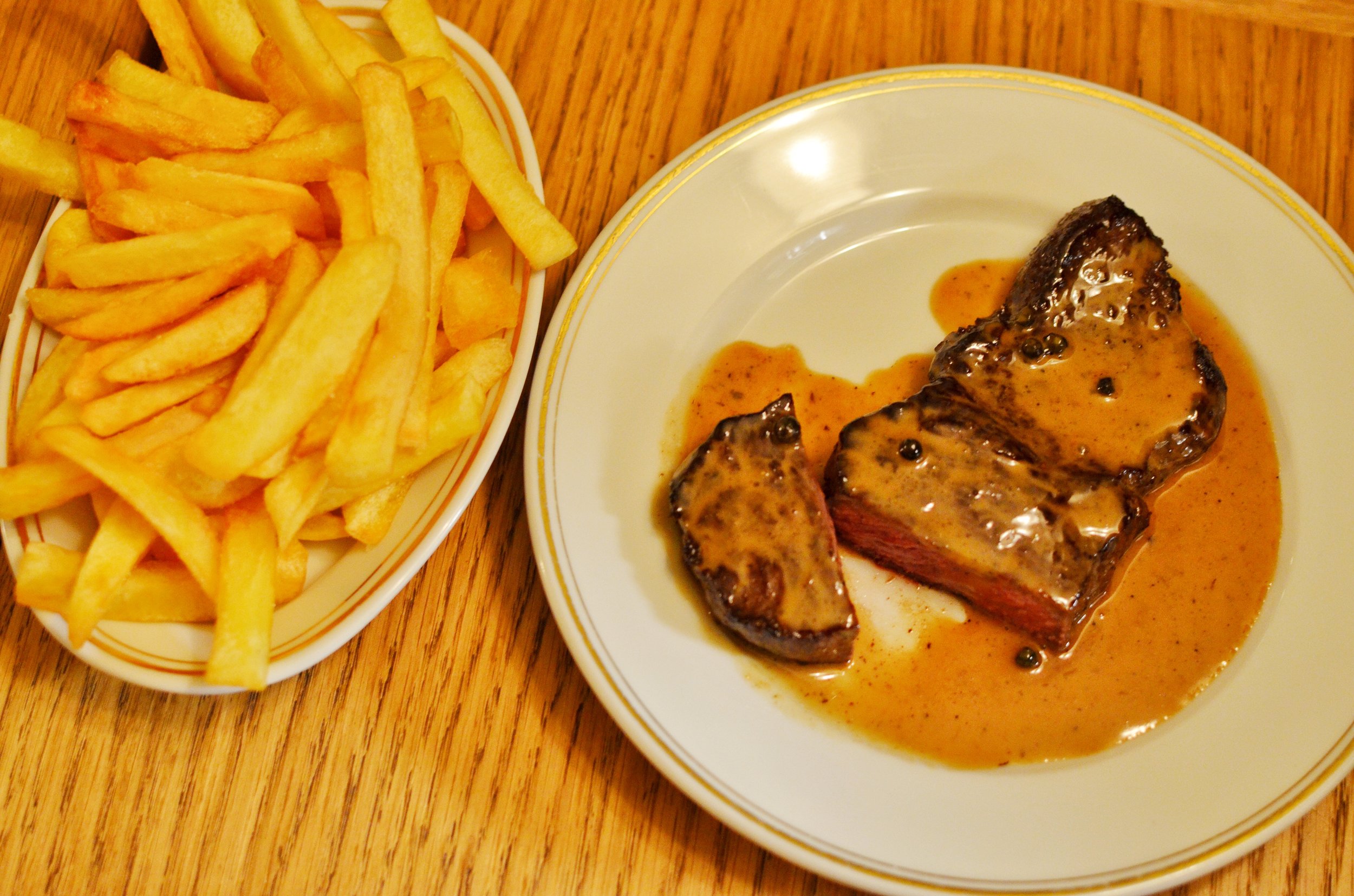 Steak and frites- This is the restaurant's signature dish and it was delicious. The pepper sauce is what sold me on this dish. Take some of your fries and dip it in the sauce and you'll see what I mean.