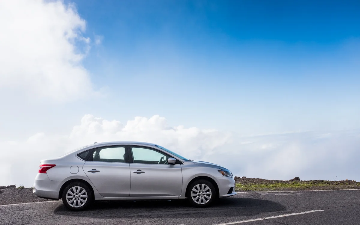 2017 Nissan Sentra 4-door sedan Haleakala Sky.jpg