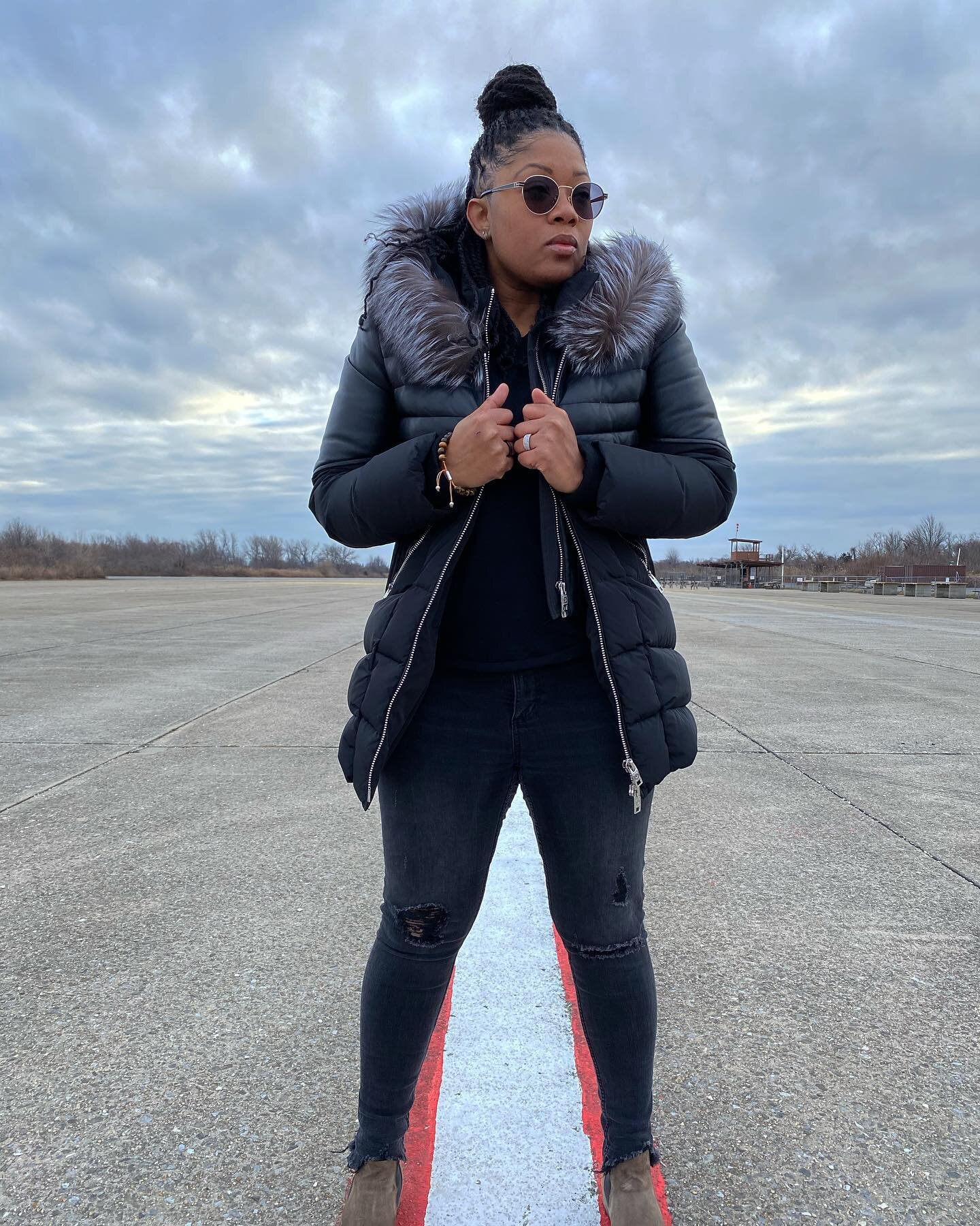 I know it&rsquo;s a little cold out today, but remember... &ldquo;No winter lasts forever; no spring skips its turn.&rdquo; ~Hal Borland 😘
.
.
📸 @d.pattersons.photography 
.
.
. 
#twentytwentyone 
#taurusseason
#focused 
#blessed 
#motivated 
#drea