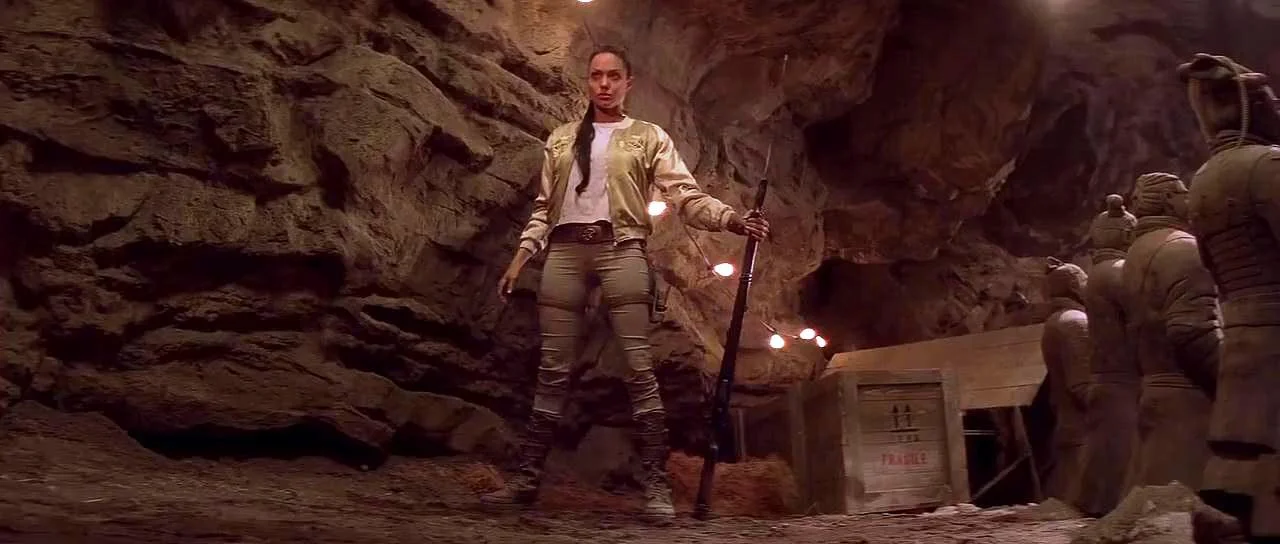 Lara.Croft.Tomb.Raider.The.Cradle.Of.Life.(2003).720p.BrRip.264.YIFY[18-55-54].JPG