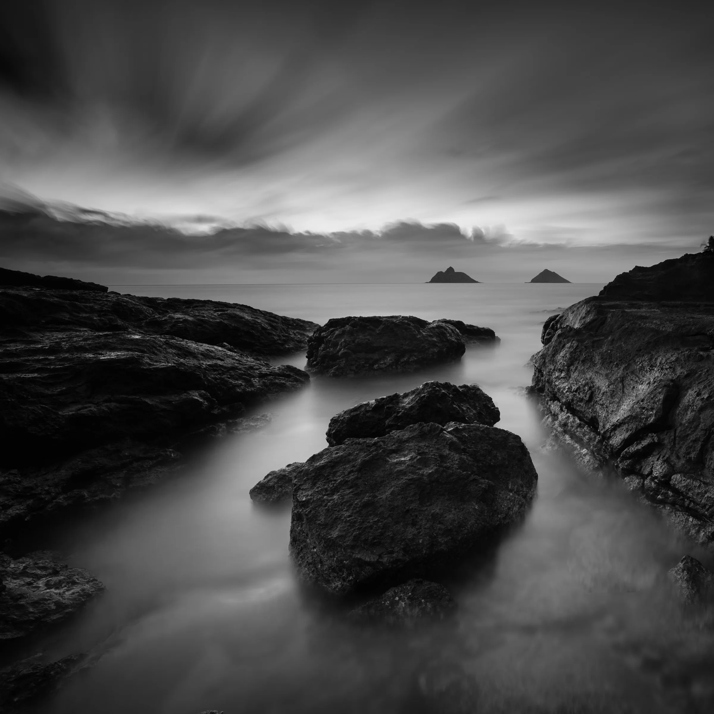 Lanakai, Kailua, Hawaii Stacked Lee Big Stopper & 3 stop med grad Sony A7S II | 302 sec. | f/8 | ISO 50 | Zeiss Batis 18mm Edited in Lightroom CC 2015 Copyright 2016 Ryan Sakamoto, All rights reserved