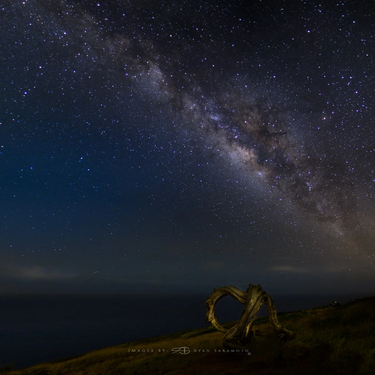 Milky Way from the top of Hanauma Bay Honolulu, Hawaii Fuji XT2 | 30 sec. | f/1.4 | ISO 640 | XF16mm f/1.4 R WR Edited in Lightroom & Photoshop CC 2017